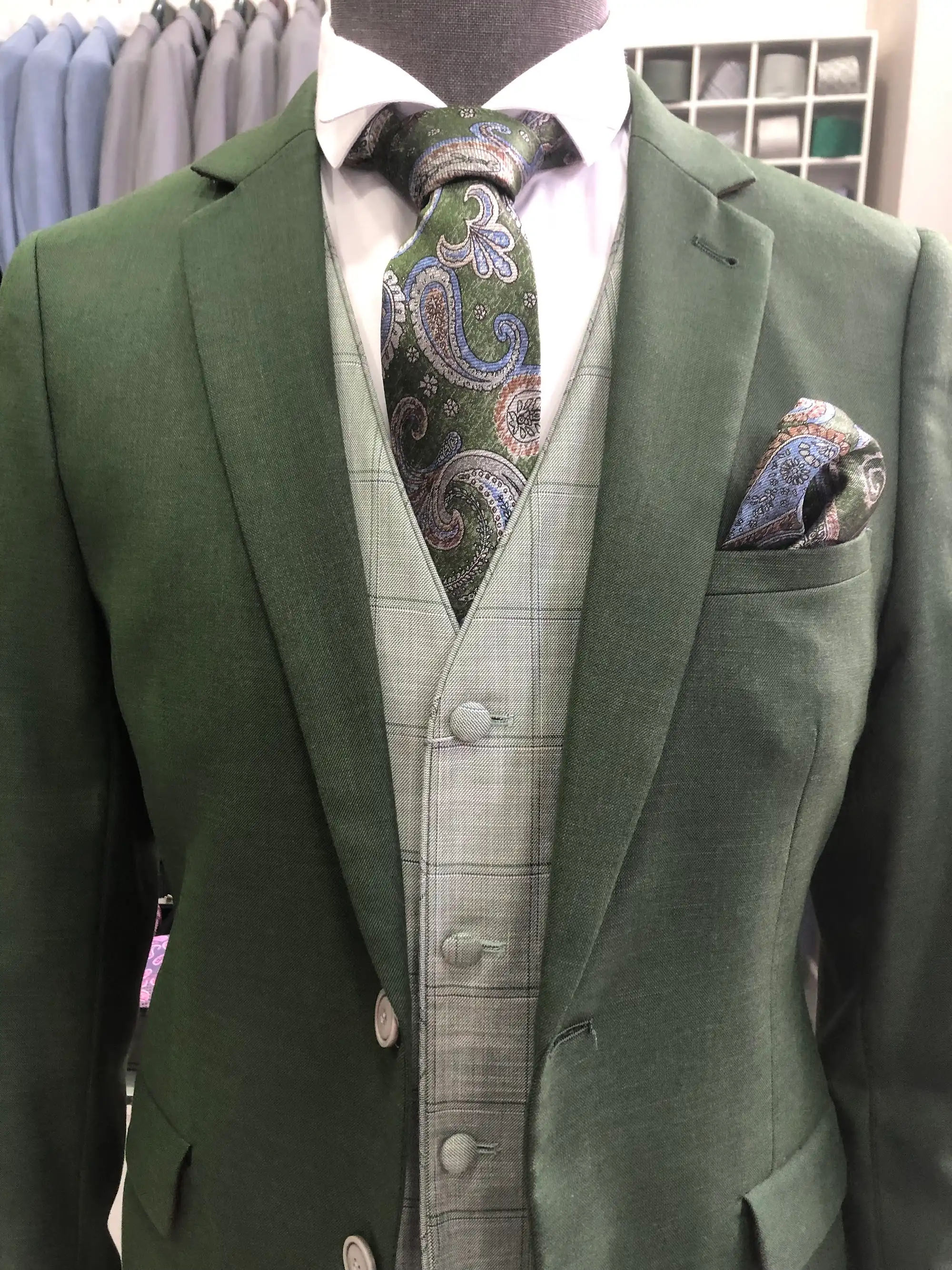 Traje de ceremonia DEIM Vigo — pieza 89 de 123