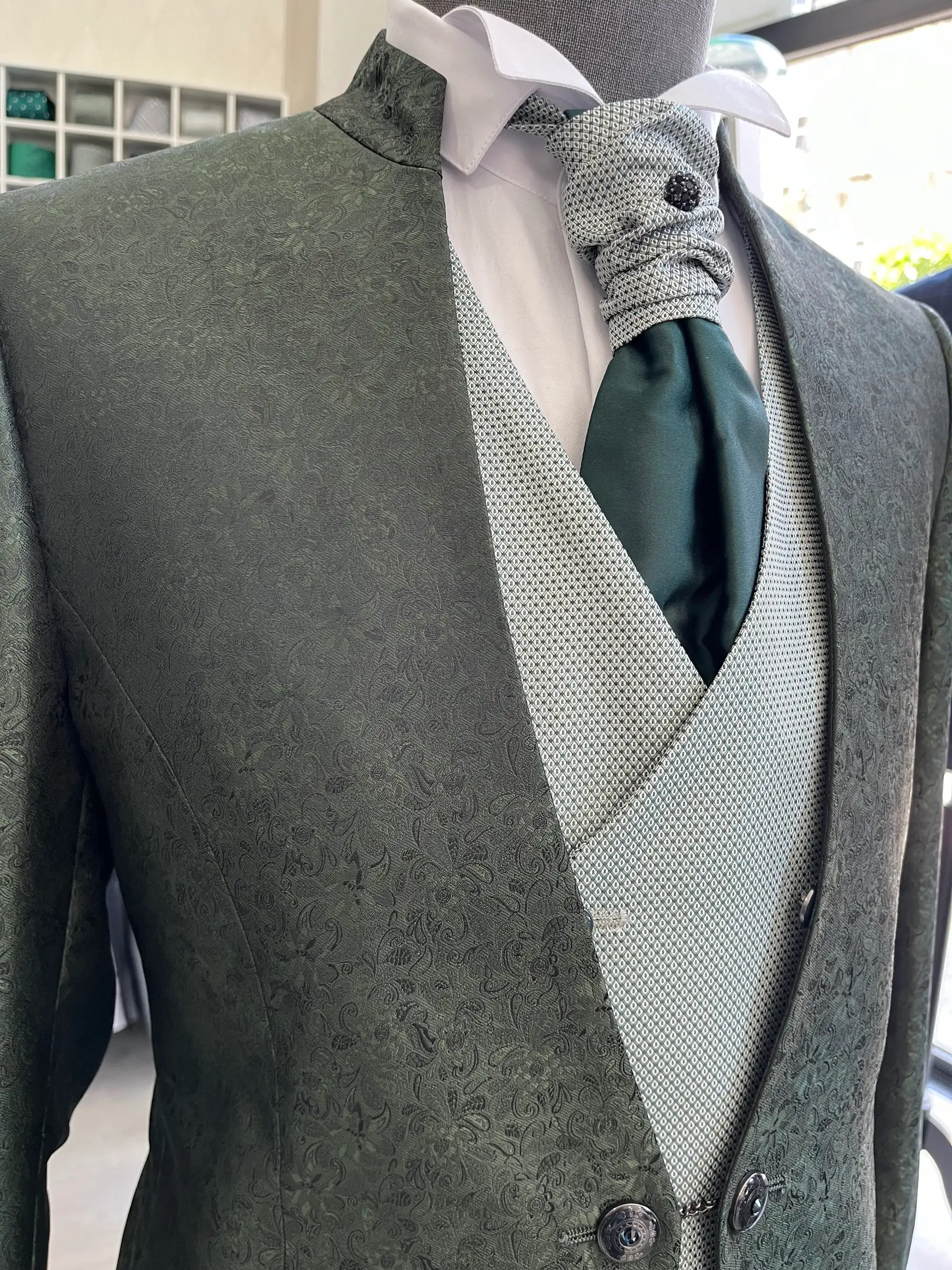 Traje de ceremonia DEIM Vigo — pieza 123 de 123