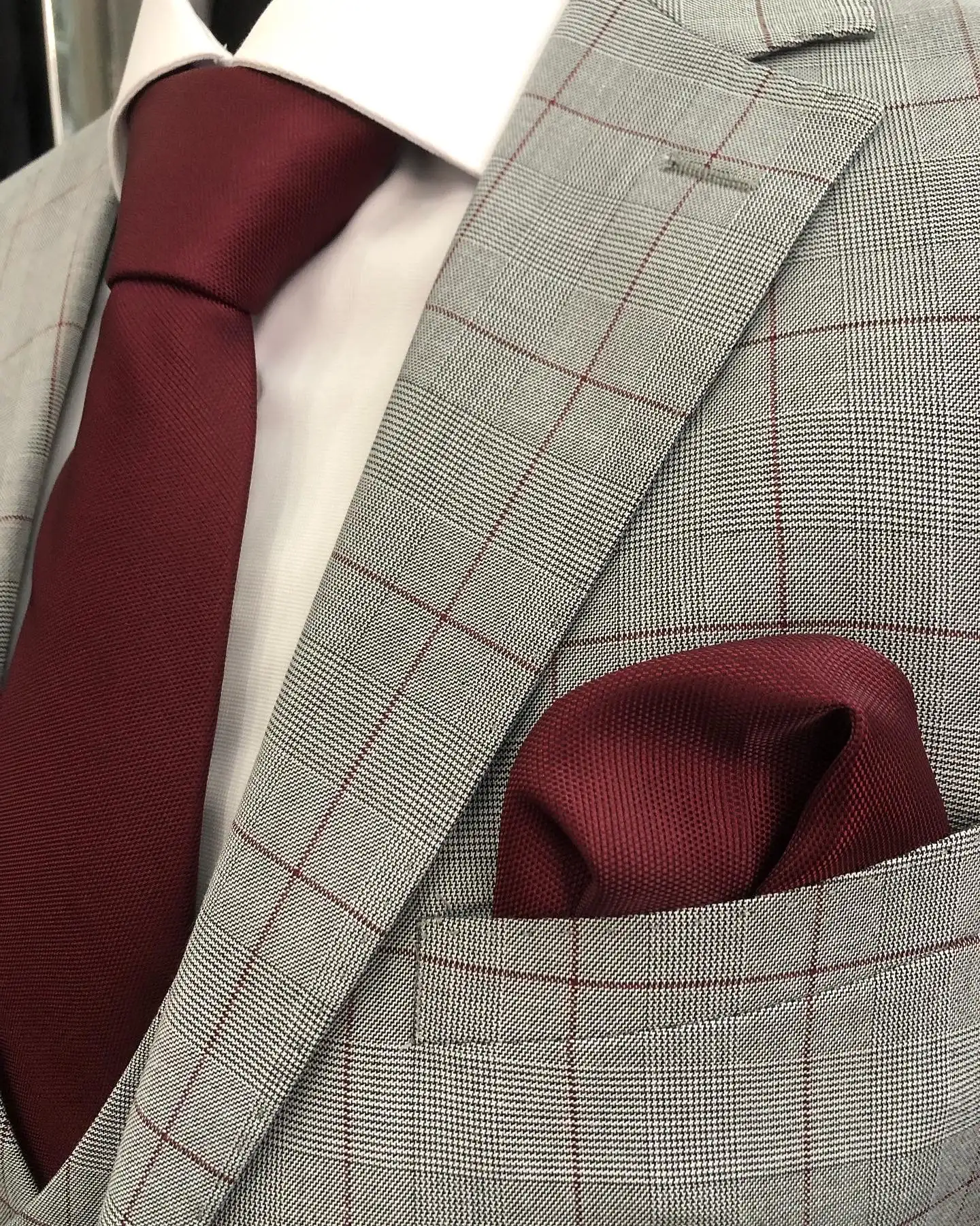 Traje de ceremonia DEIM Vigo — pieza 7 de 123