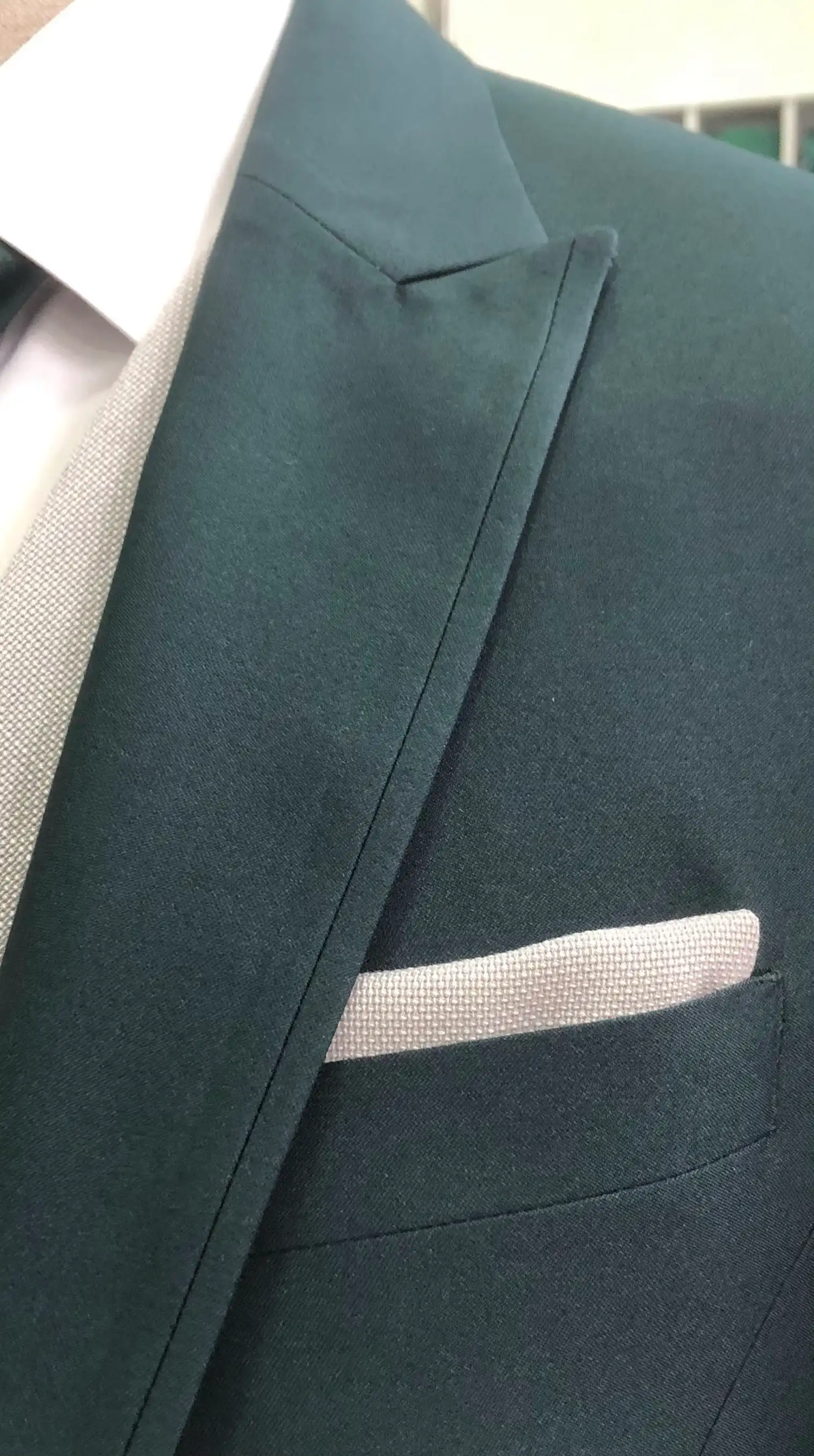 Traje de ceremonia DEIM Vigo — pieza 18 de 123
