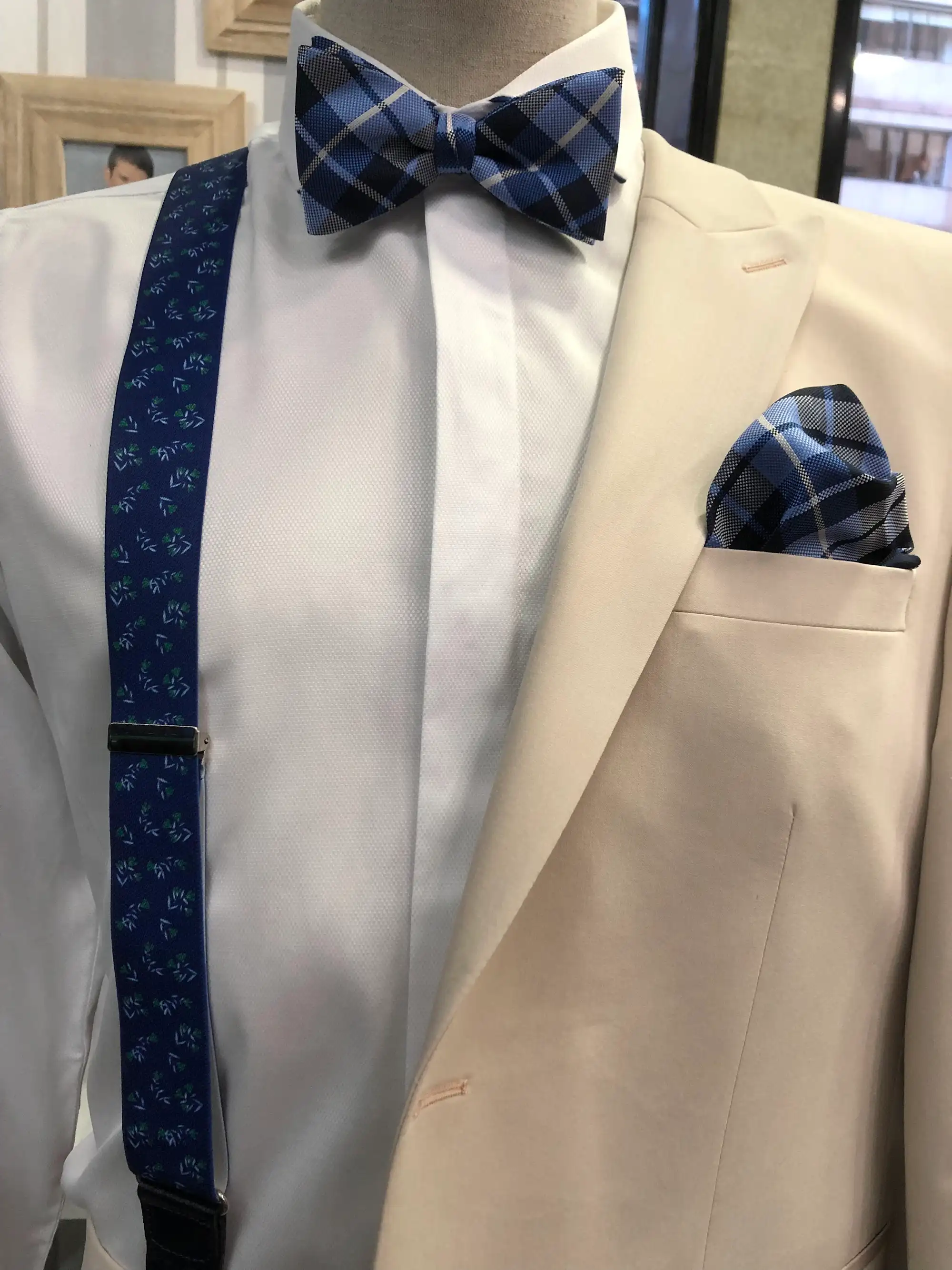 Traje de ceremonia DEIM Vigo — pieza 51 de 123