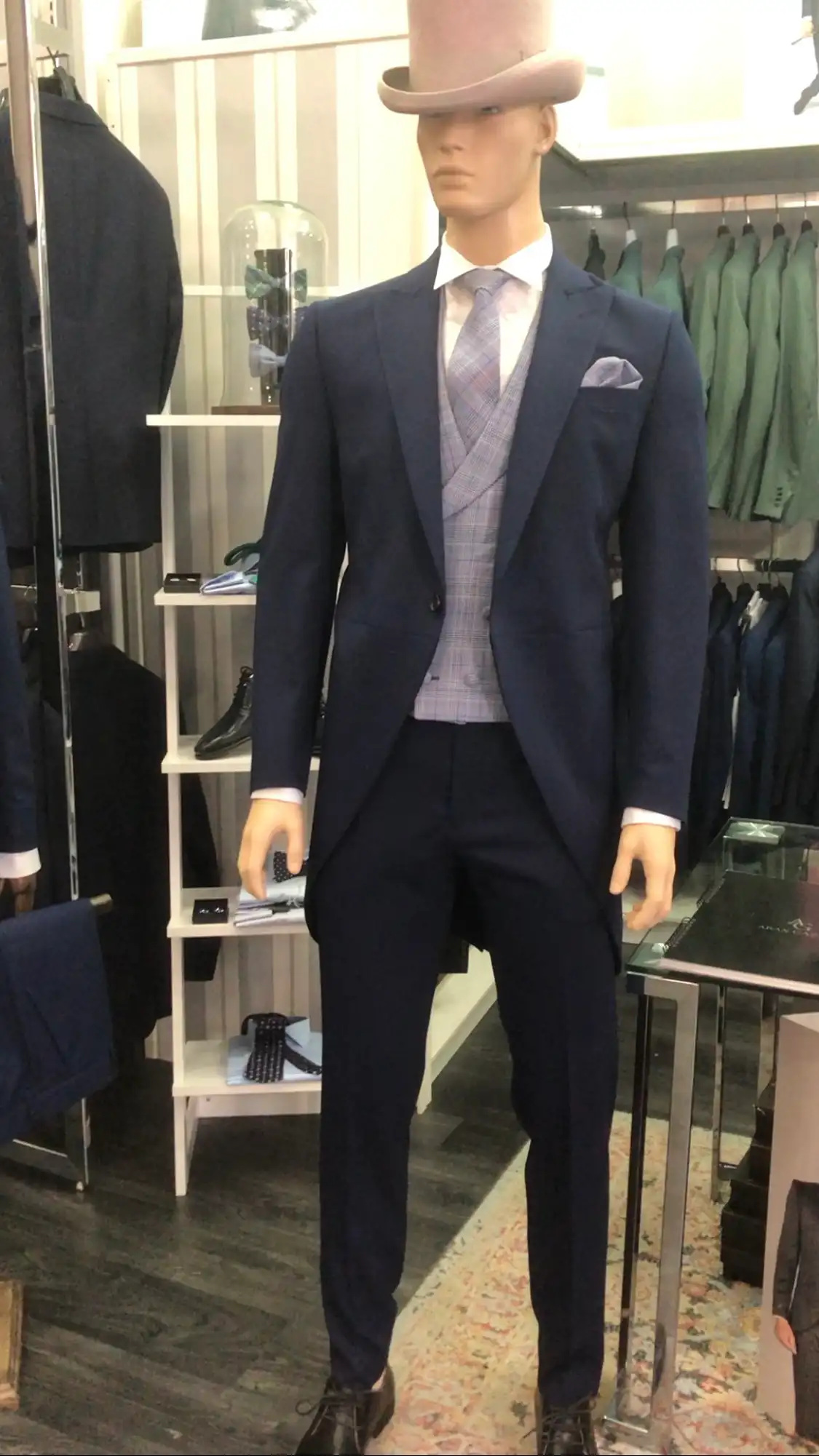 Traje de ceremonia DEIM Vigo — pieza 53 de 123