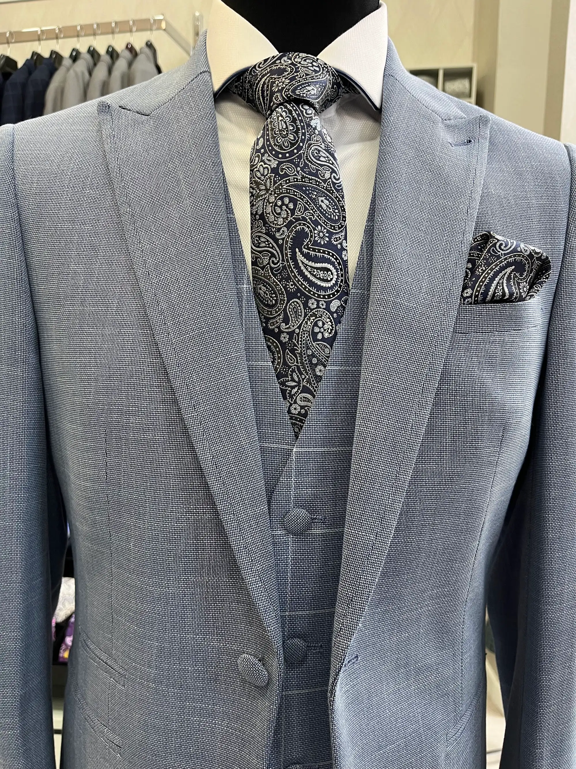 Traje de ceremonia DEIM Vigo — pieza 63 de 123